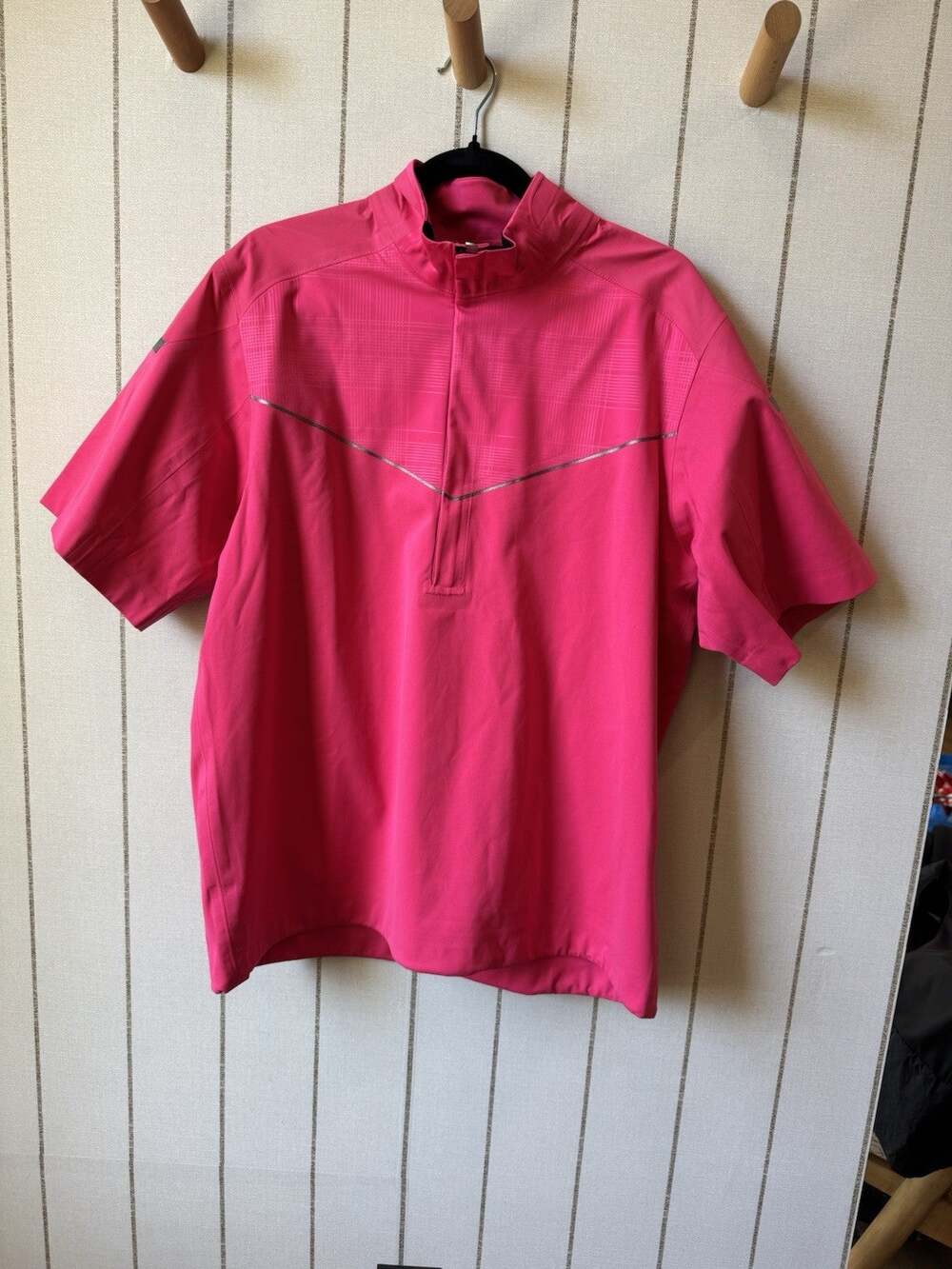 Nike Golf Stormfit 10 Short Sleeve Jacket Hot Pink Women’s XL Rain Coat